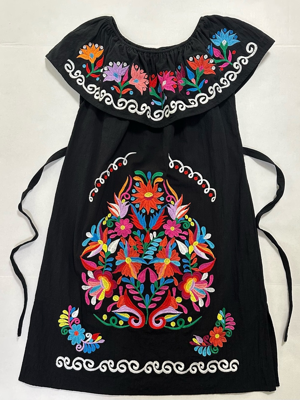 Off The Shoulder Embroidered Floral Black Cotton Shift Dress Sz M *Stained*